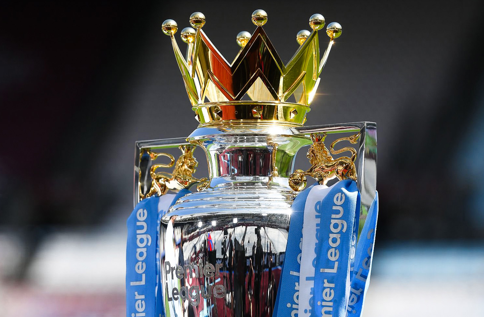 EPL TITLE RACE DOWN TO THE WIRE