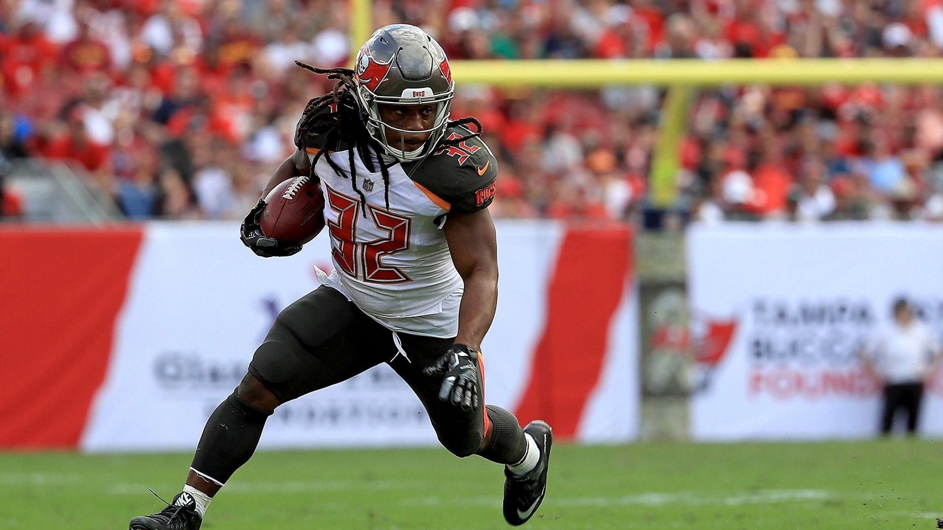 Jacquizz-Rodgers-–-Running-Back